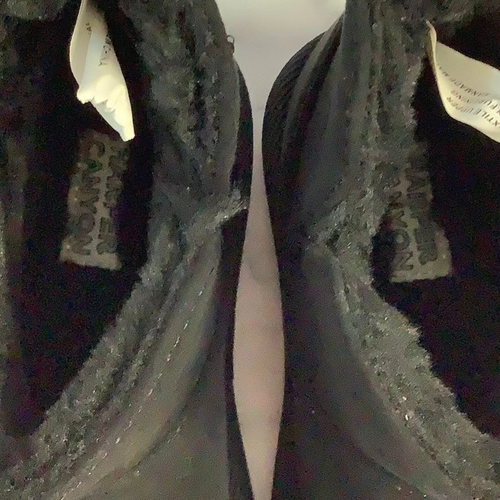 Harper Canyon black suede